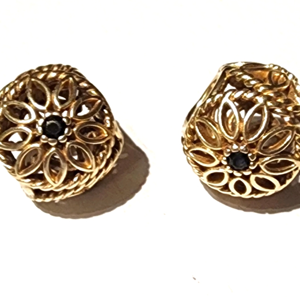 Authentic Pandora Retired 14k Delicate Beauty charms